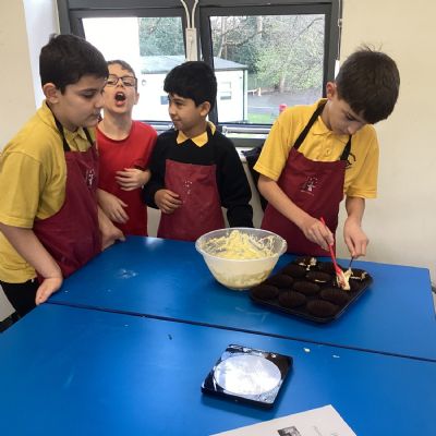 Roman Shields and Cakes!